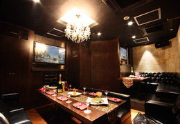 �J���I�P �p�Z�����]�[�c��k���X�i���}��E���ʉ�E�񎟉�E�ݐ؉���j�@LUXURY ROOM