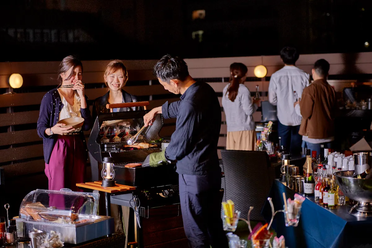 足湯付きガーデンテラス&BBQカラオケパセラ秋葉原電気街店