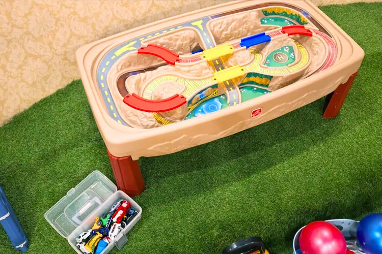 Miniature car corner