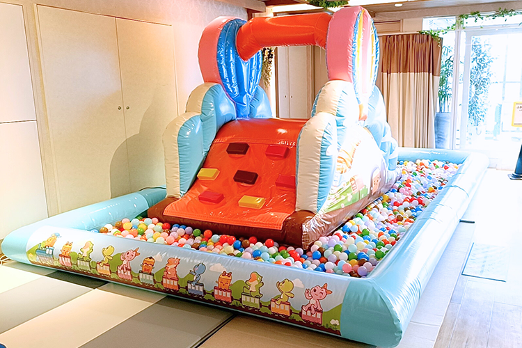 ふわふわ大型遊具