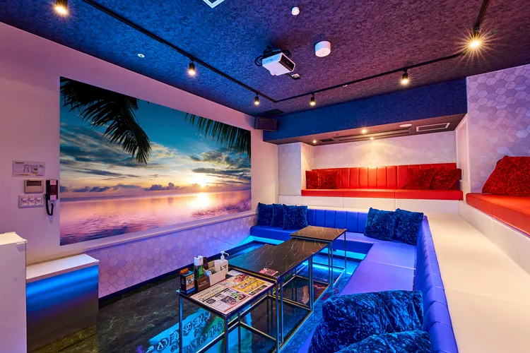Private room space (separate floor) Karaoke PASELA Yokohama Nishiguchi 50R