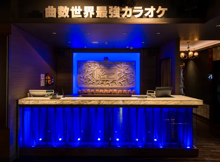 まるで海外のホテル!?なフロント
