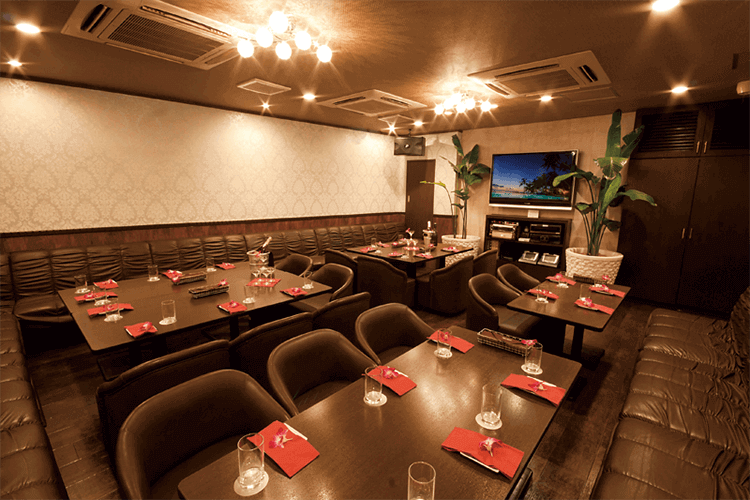 PARTY ROOM