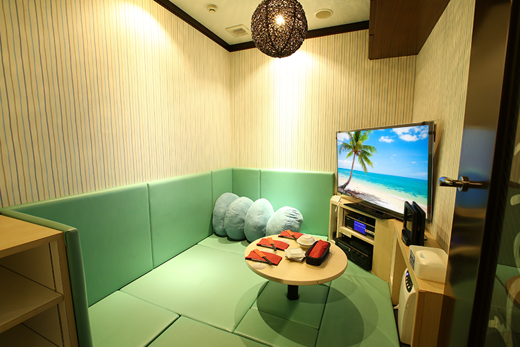 カラオケパセラ新宿靖国通り店の店内紹介 ルームギャラリー リゾート複合型エンターテインメント施設のパセラリゾーツ