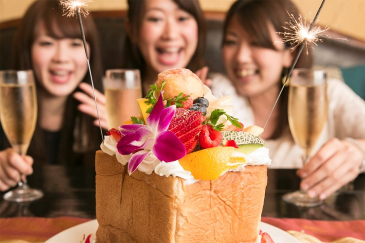 誕生日・記念日にメモリアルハニトー