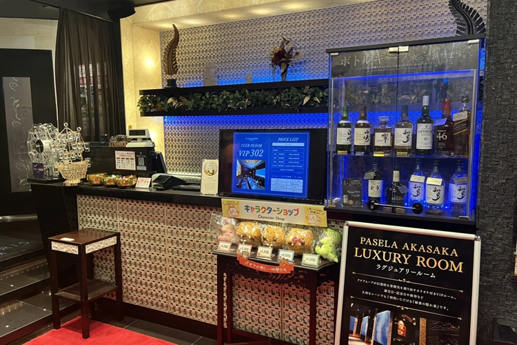 バリリゾート風の店内