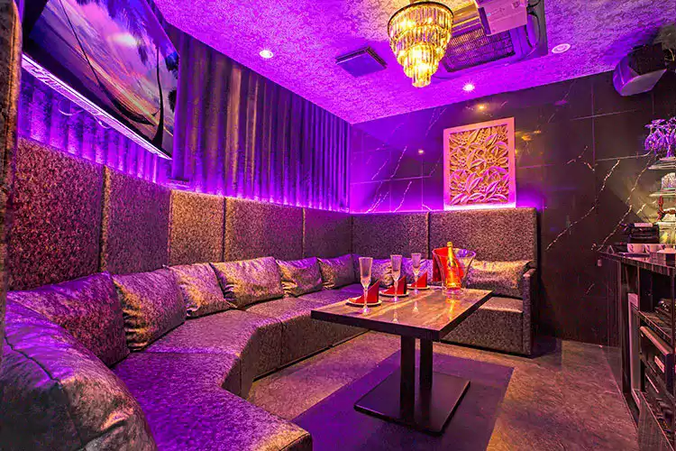 Visnu (Vishnu) Accommodates up to 6 people