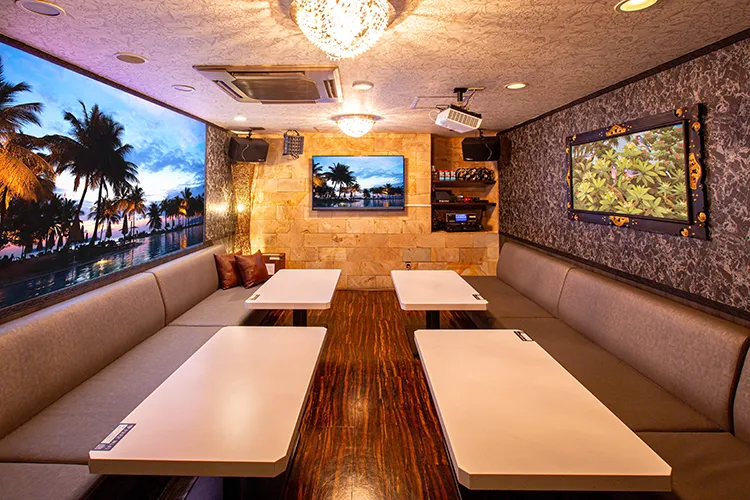 横浜関内店 522R