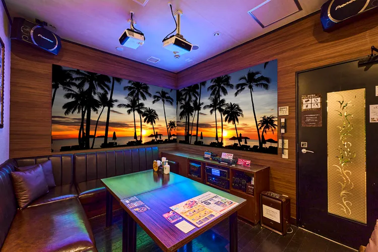 25R 最大8名様までご対応可能