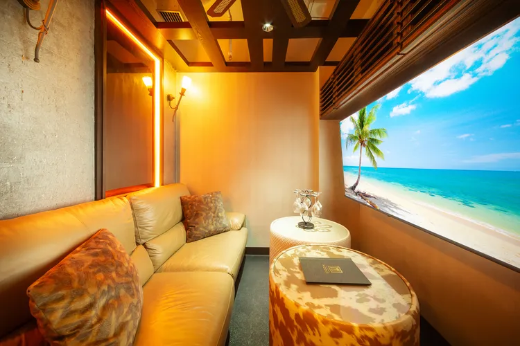 Flora（フローラ）　最大3名様までご対応可能