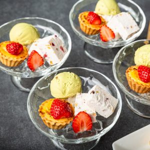 2/26～【歓送迎会】国産サーロインステーキ付きシーズンデラックスコース（部屋料金＋料理全7皿（全10品）＋飲み放題付き）