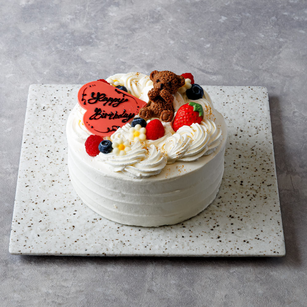ちびっこくまちゃんのホワイトクリームケーキ