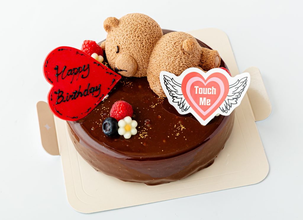 動画で想いを贈る くまちゃんのチョコレートムースケーキ