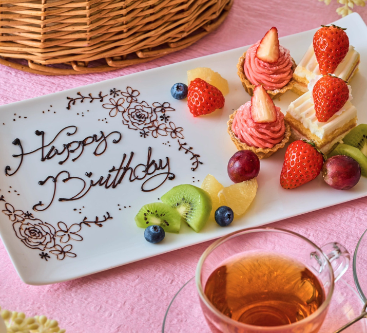 【平日限定】大切な記念日に。お祝いランチセット ご予約受付中