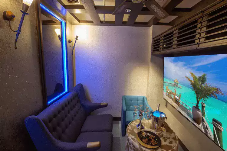 プレミアムカラオケルームの画像